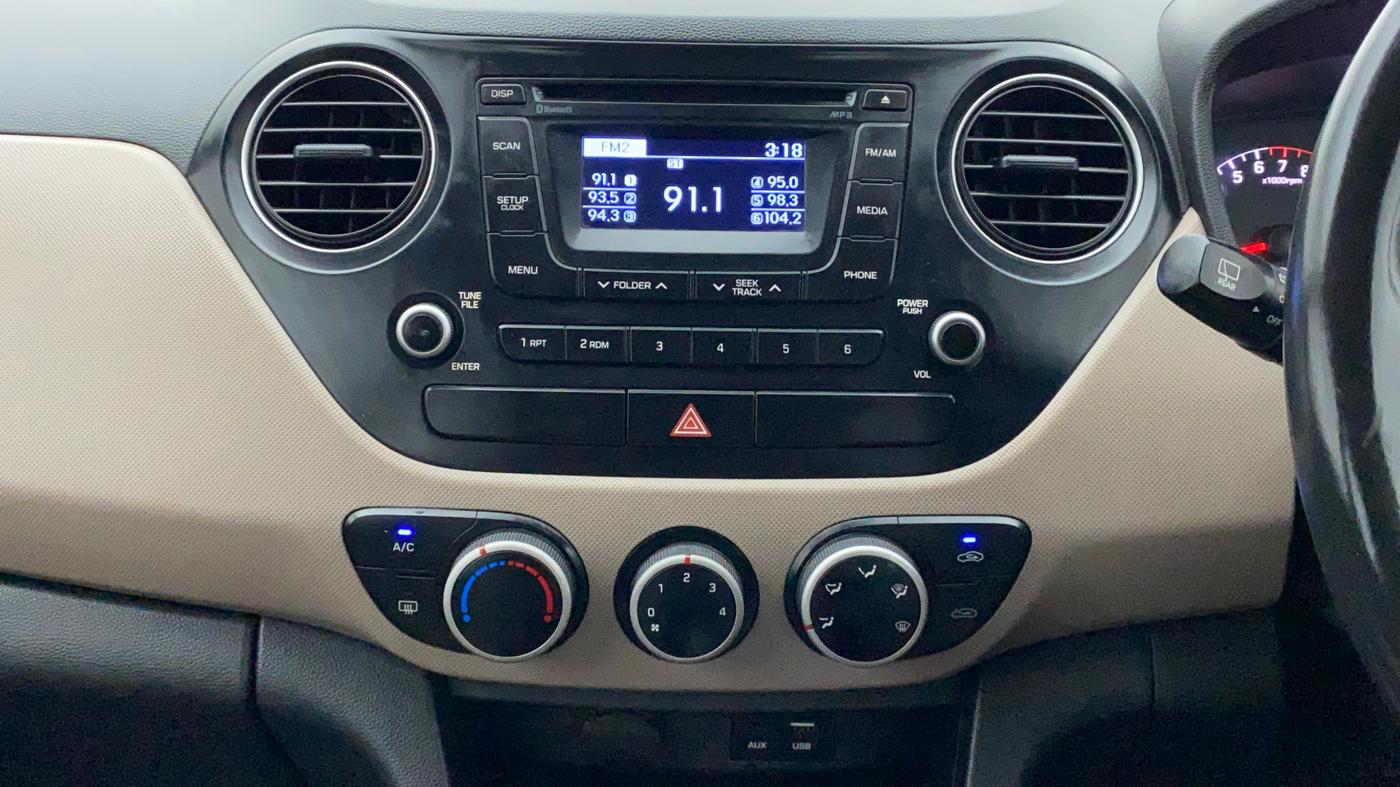 2015 Hyundai Grand i10 ASTA AT 1.2 KAPPA VTVT, Petrol, Automatic, 46,360 km, Air Conditioner