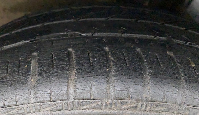 2015 Hyundai Grand i10 ASTA AT 1.2 KAPPA VTVT, Petrol, Automatic, 46,360 km, Left Rear Tyre Tread