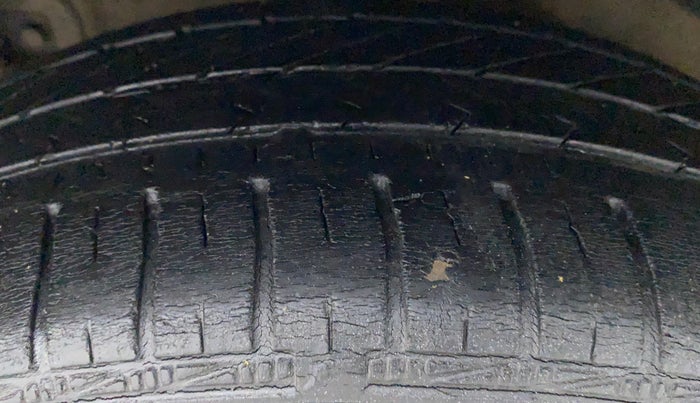 2015 Hyundai Grand i10 ASTA AT 1.2 KAPPA VTVT, Petrol, Automatic, 46,360 km, Right Rear Tyre Tread