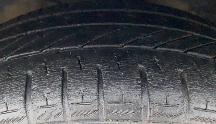 2015 Hyundai Grand i10 ASTA AT 1.2 KAPPA VTVT, Petrol, Automatic, 46,360 km, Left Front Tyre Tread