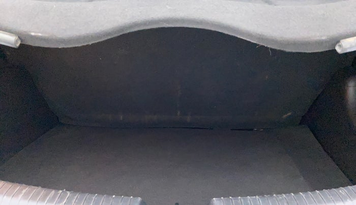 2015 Hyundai Grand i10 ASTA AT 1.2 KAPPA VTVT, Petrol, Automatic, 46,360 km, Boot Inside