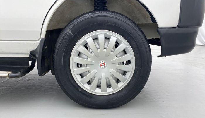 2017 Maruti Eeco 5 STR, Petrol, Manual, 14,603 km, Right Front Wheel