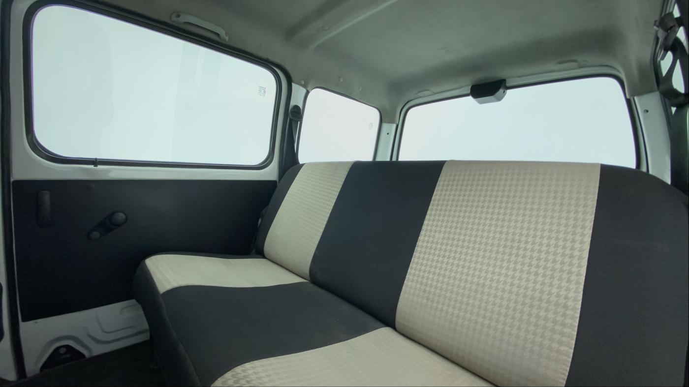 2017 Maruti Eeco 5 STR, Petrol, Manual, 14,603 km, Right Side Door Cabin View