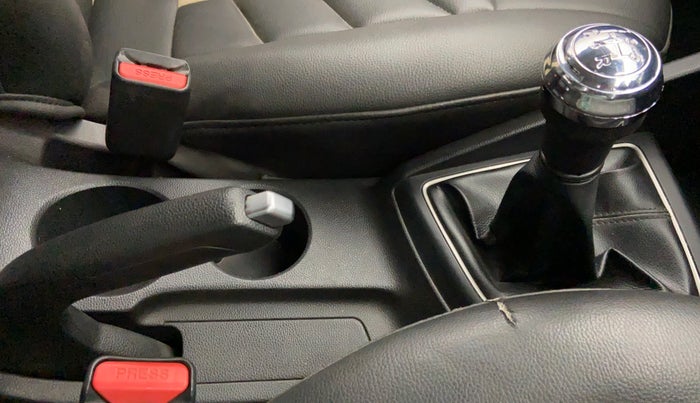 2015 Hyundai Elite i20 ASTA 1.2, Petrol, Manual, 30,095 km, Gear Lever