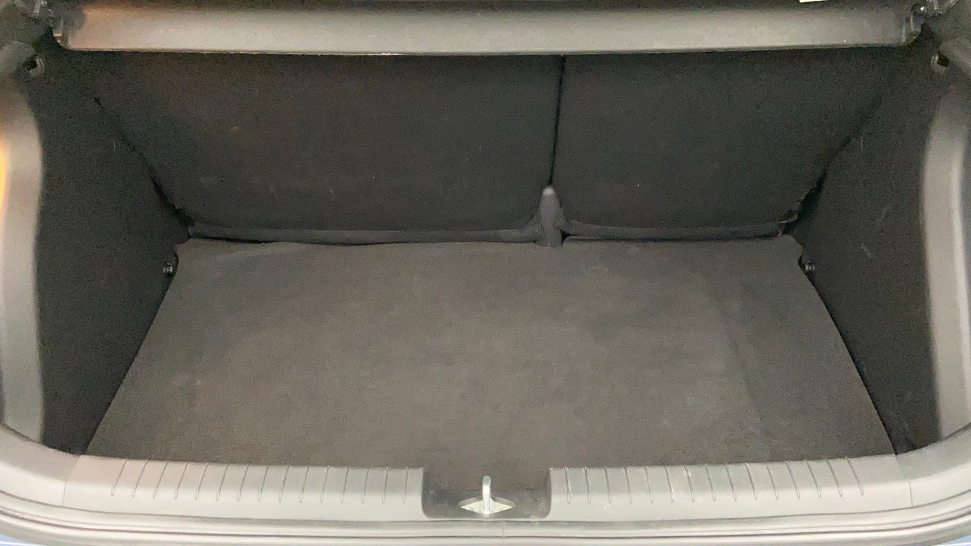 2015 Hyundai Elite i20 ASTA 1.2, Petrol, Manual, 30,095 km, Boot Inside View