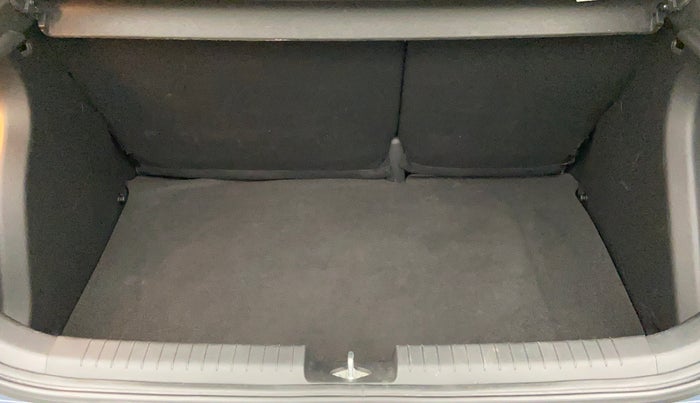 2015 Hyundai Elite i20 ASTA 1.2, Petrol, Manual, 30,095 km, Boot Inside View