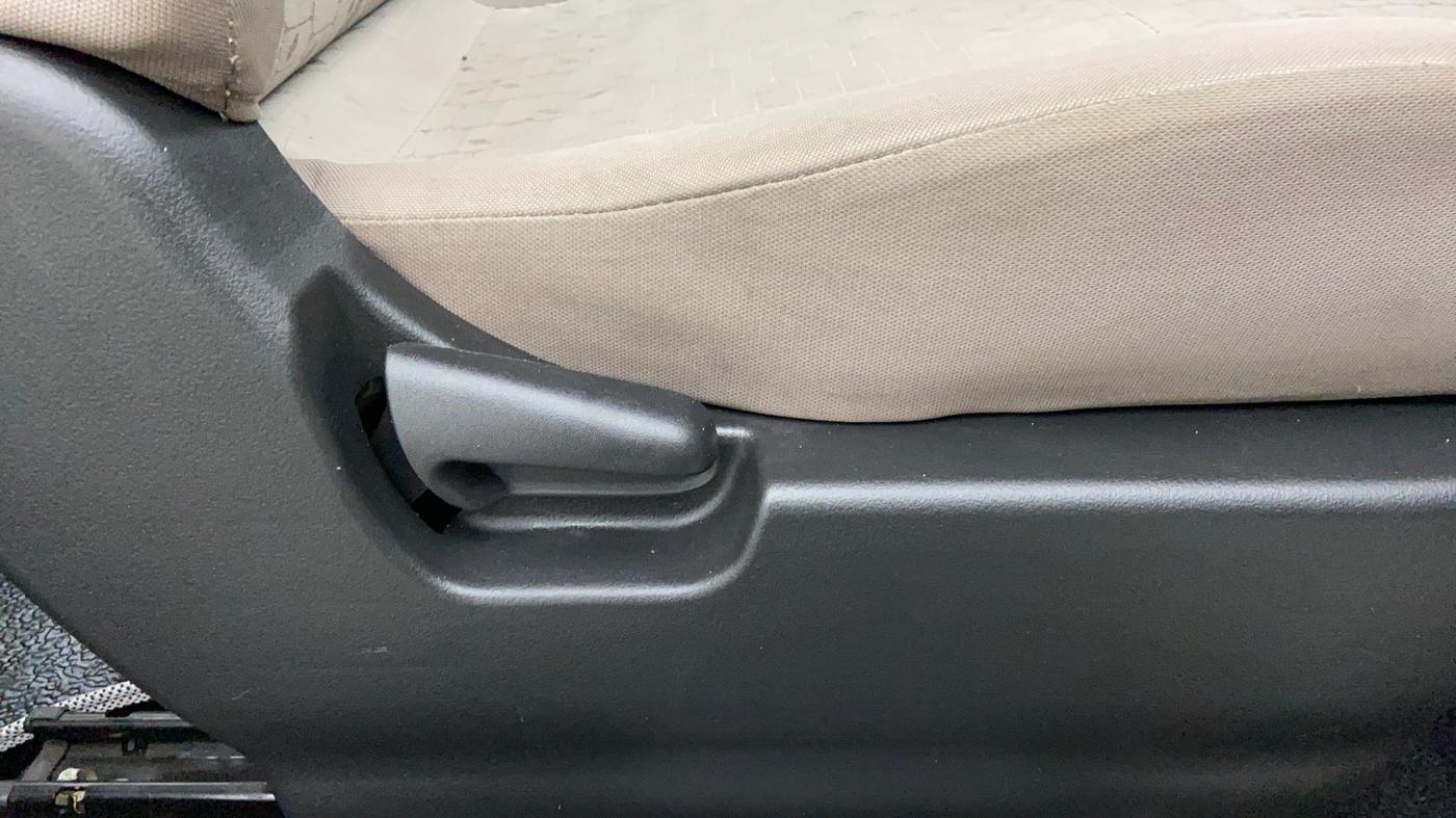 2014 Maruti Wagon R 1.0 VXI, Petrol, Manual, 45,572 km, Driver Side Adjustment Panel