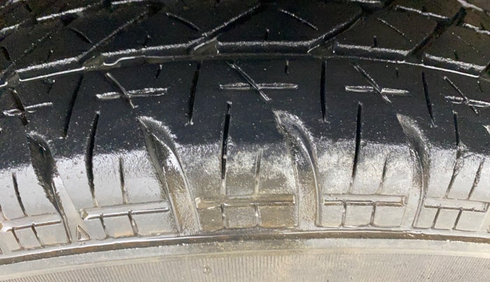 2012 Maruti Ritz VXI, Petrol, Manual, 39,303 km, Right Front Tyre Tread