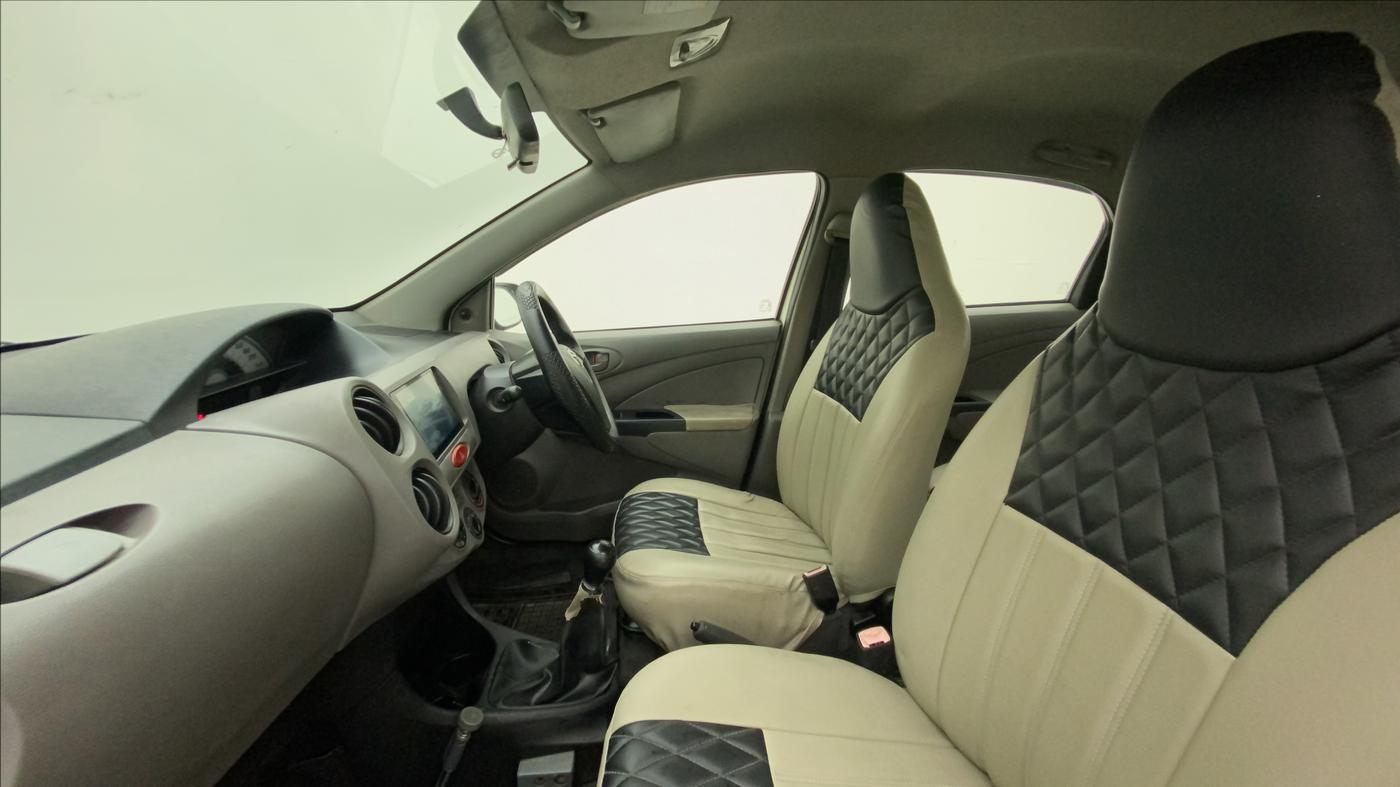 2011 Toyota Etios G SP, Petrol, Manual, 96,269 km, Right Side Front Door Cabin
