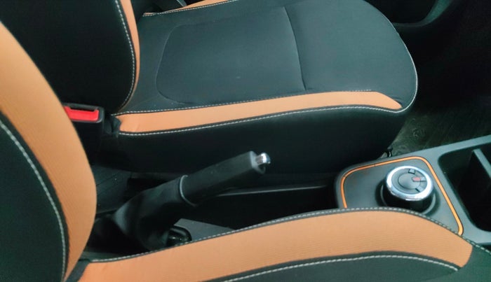 2021 Renault Kwid CLIMBER 1.0 AMT (O), Petrol, Automatic, 34,062 km, Gear Lever