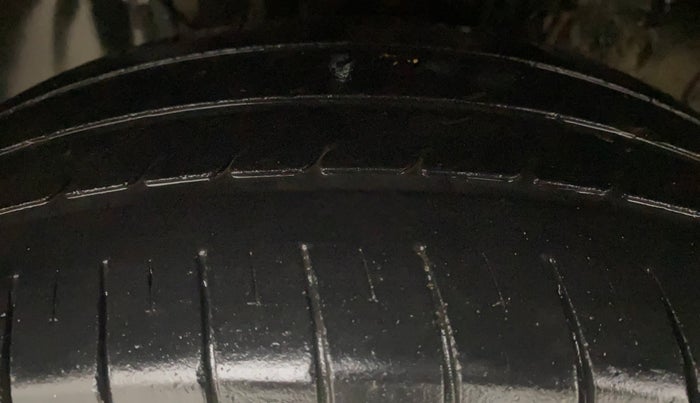 2016 Hyundai Elite i20 SPORTZ 1.2, Petrol, Manual, 54,069 km, Left Front Tyre Tread