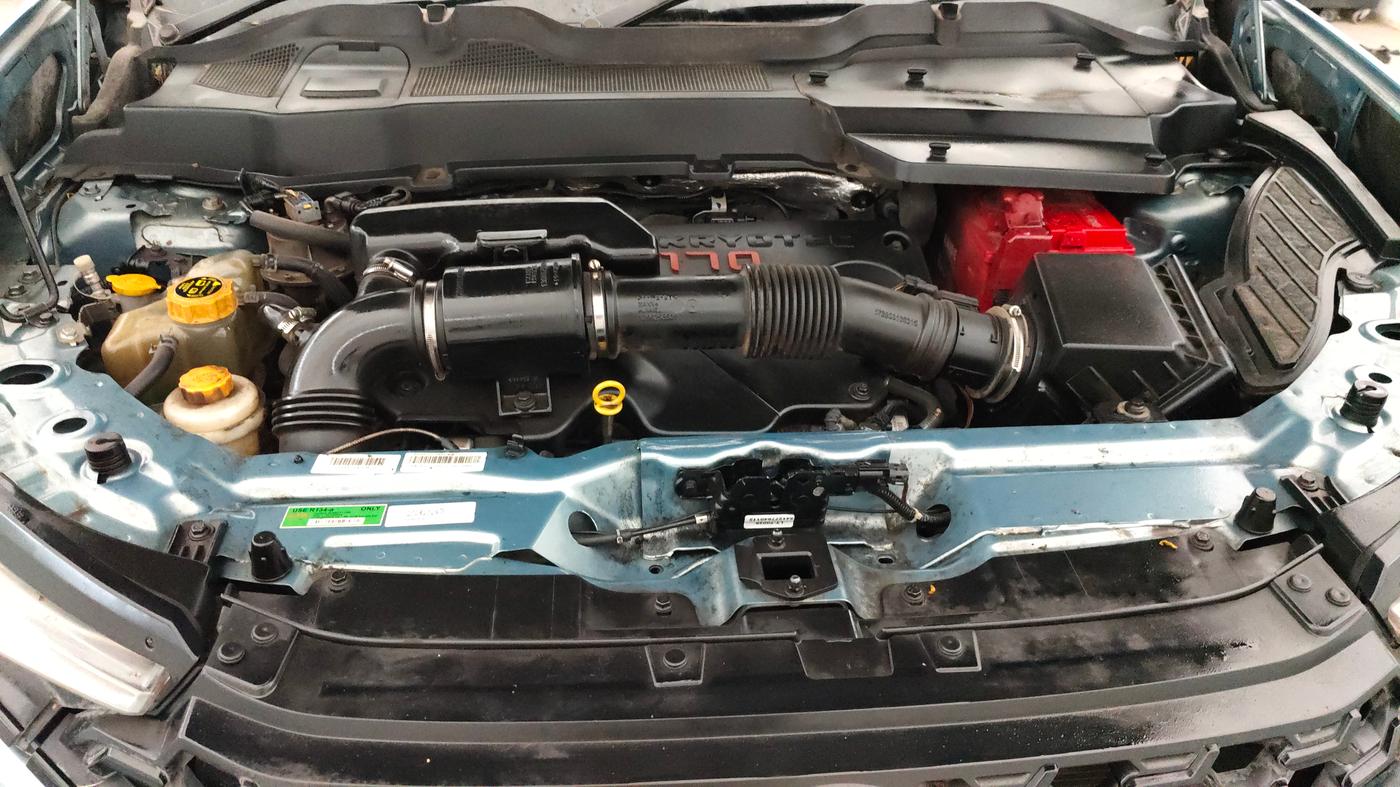 2021 Tata Safari XZA PLUS, Diesel, Automatic, 1,16,746 km, Engine View