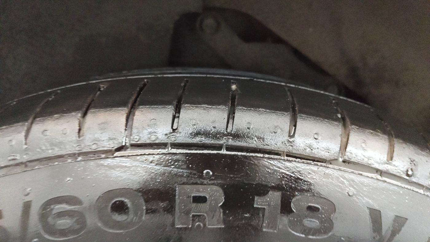 2021 Tata Safari XZA PLUS, Diesel, Automatic, 1,16,746 km, Right Rear Tyre Tread
