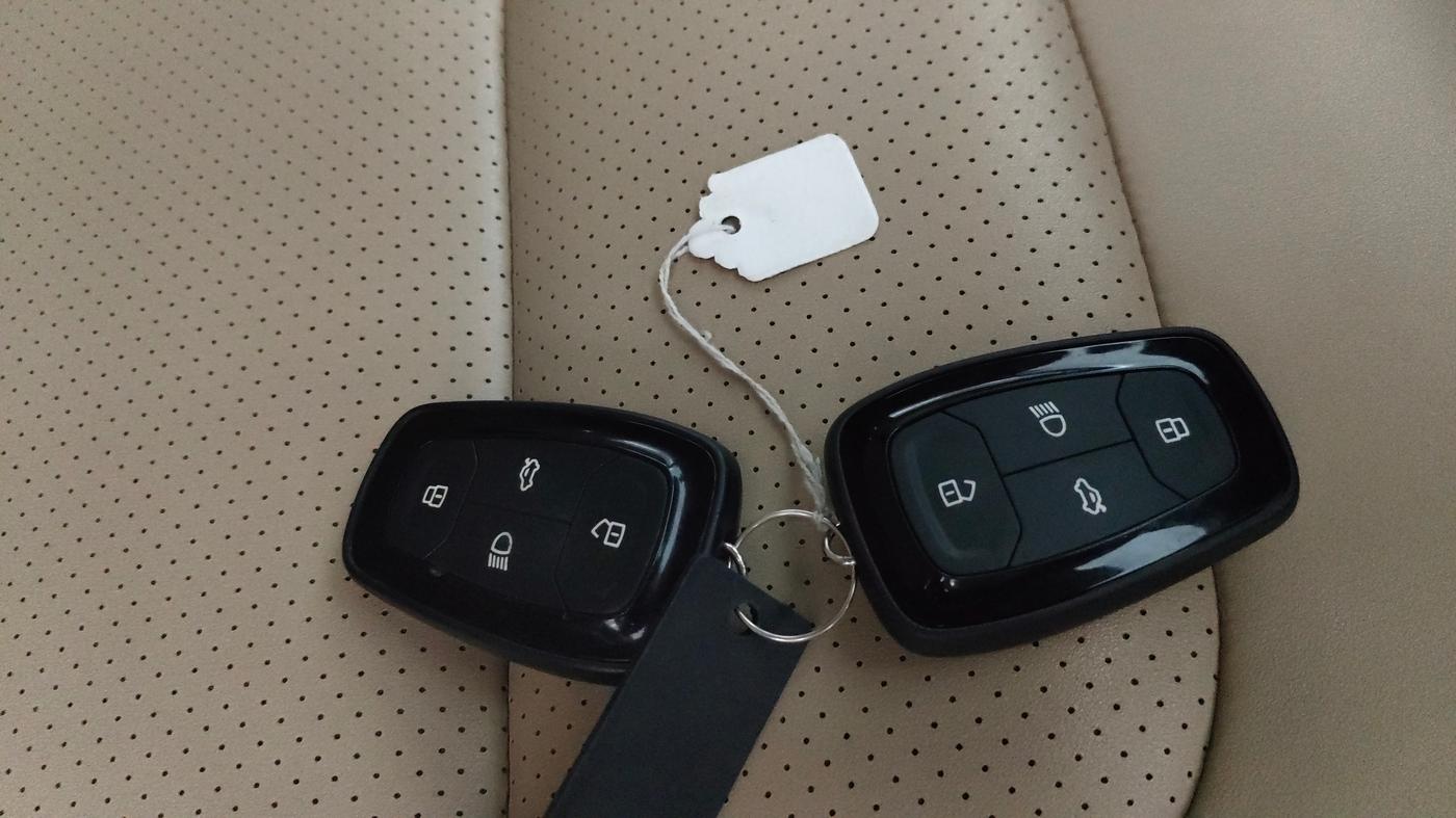 2021 Tata Safari XZA PLUS, Diesel, Automatic, 1,16,746 km, Key Close Up