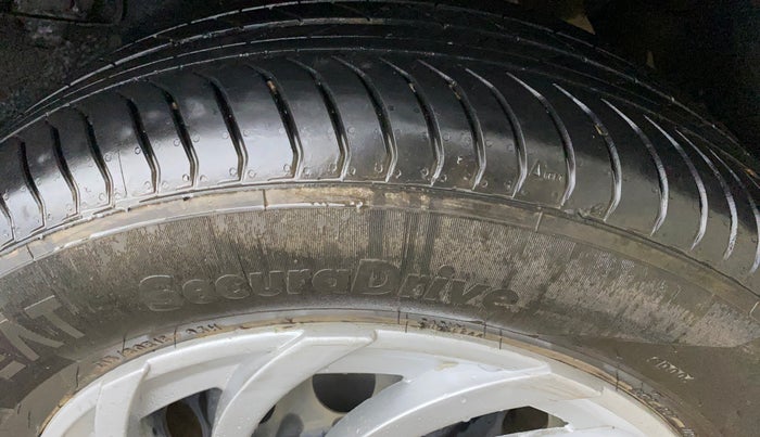 2018 Tata NEXON XMA PETROL, Petrol, Automatic, 72,421 km, Left Rear Tyre Tread