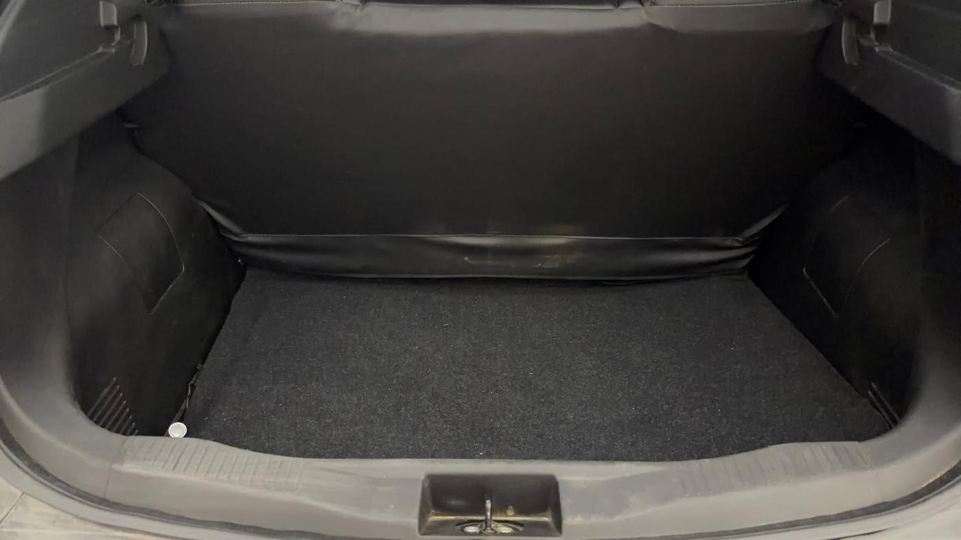 2024 Renault Kiger RXE MT, Petrol, Manual, 13,868 km, Boot Inside