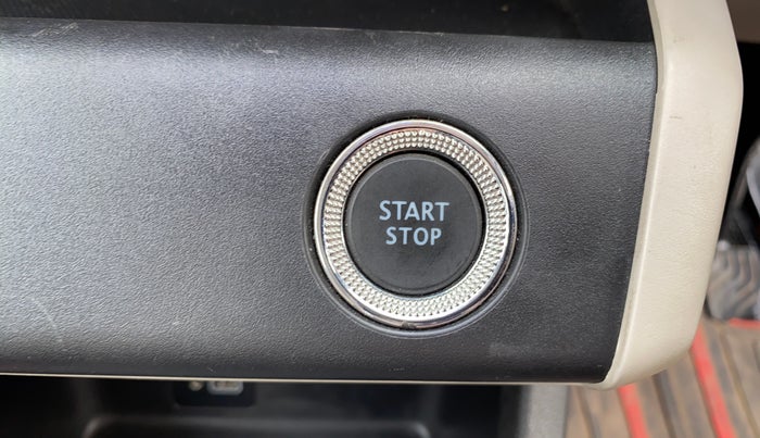 2021 Renault TRIBER RXZ AMT, Petrol, Automatic, 18,702 km, Keyless Start/ Stop Button