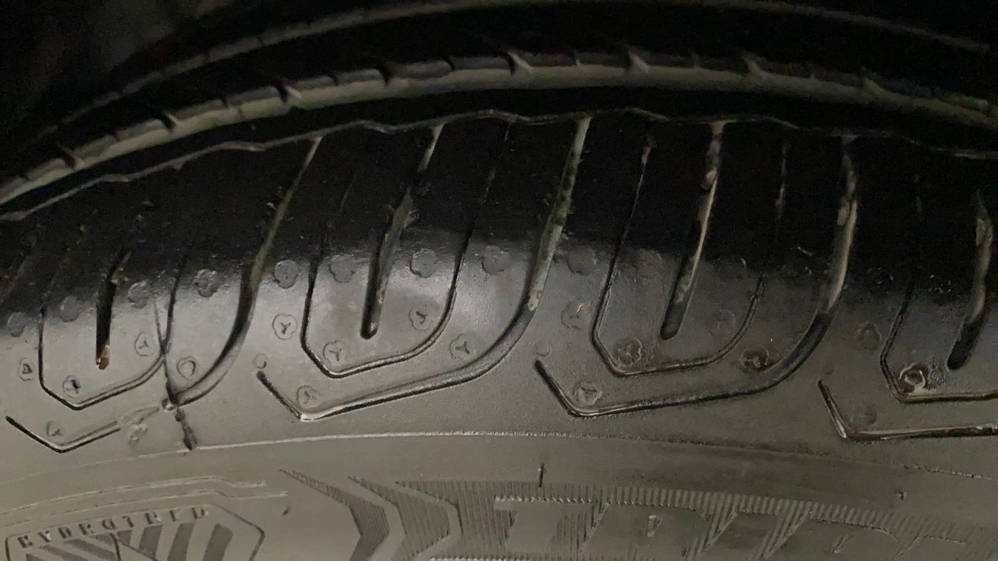 2018 Ford FREESTYLE TITANIUM 1.5 DIESEL, Diesel, Manual, 1,15,126 km, Left Front Tyre Tread