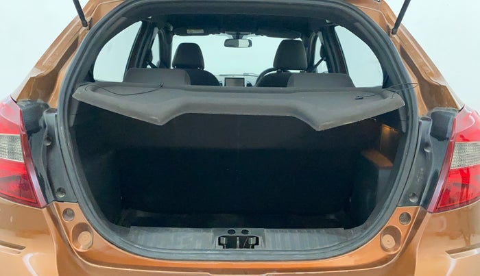 2018 Ford FREESTYLE TITANIUM 1.5 DIESEL, Diesel, Manual, 1,15,215 km, Boot Inside