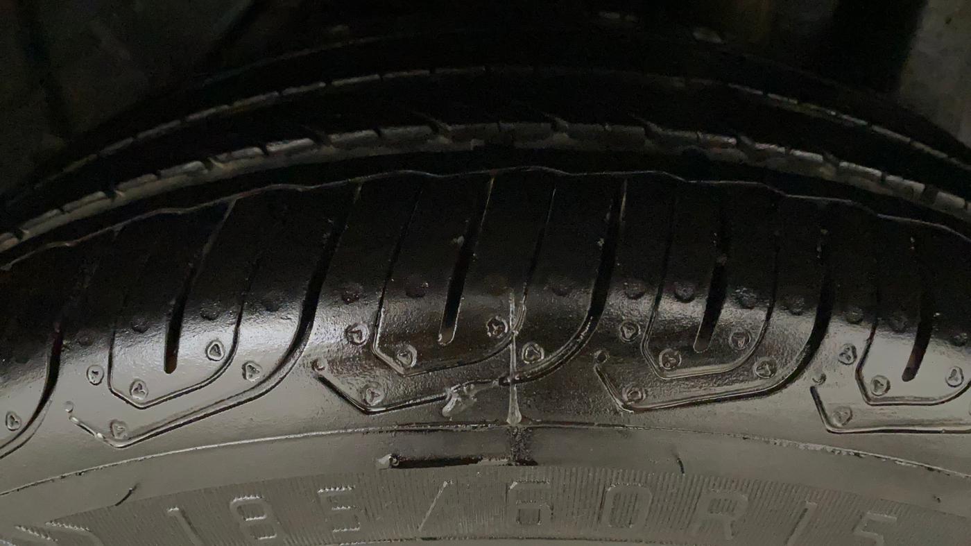 2018 Ford FREESTYLE TITANIUM 1.5 DIESEL, Diesel, Manual, 1,15,126 km, Left Rear Tyre Tread