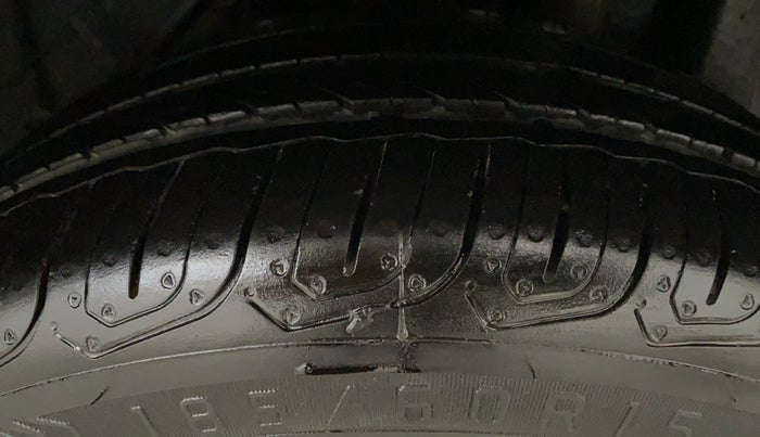 2018 Ford FREESTYLE TITANIUM 1.5 DIESEL, Diesel, Manual, 1,15,215 km, Left Rear Tyre Tread