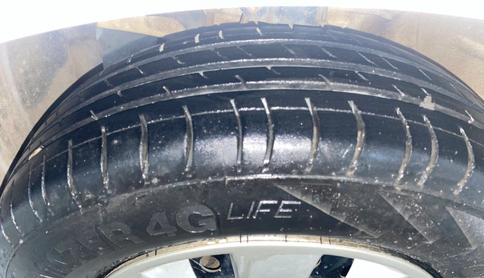 2021 Maruti New Wagon-R LXI CNG 1.0, CNG, Manual, 52,449 km, Left Front Tyre Tread