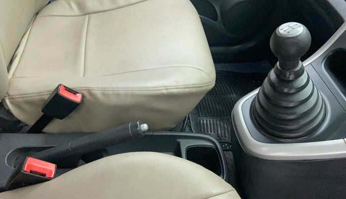 2012 Maruti Ritz VDI, Diesel, Manual, 1,04,768 km, Gear Lever