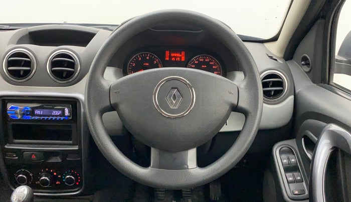 2013 Renault Duster 85 PS RXE DIESEL, Diesel, Manual, 68,896 km, Steering Wheel Close Up