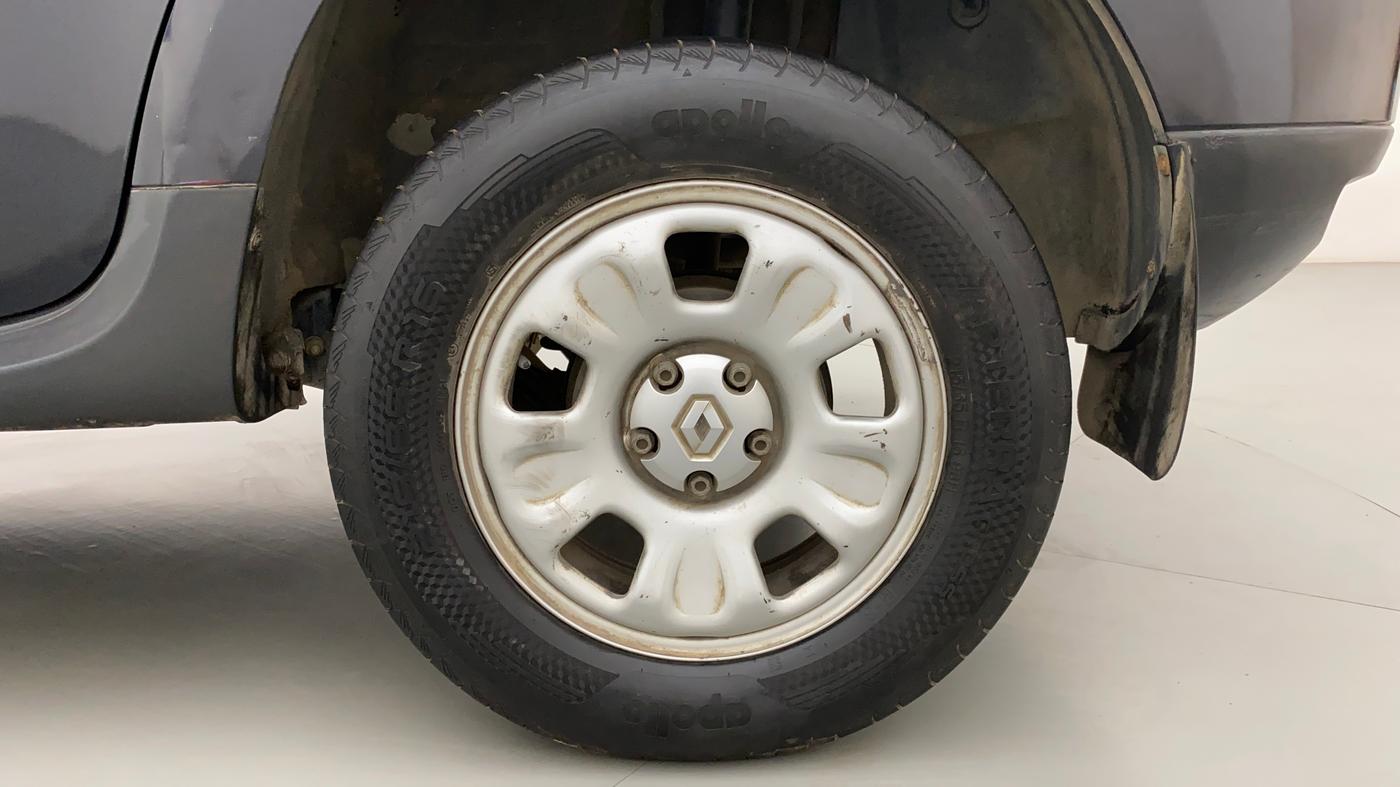 2013 Renault Duster 85 PS RXE DIESEL, Diesel, Manual, 68,896 km, Left Rear Wheel