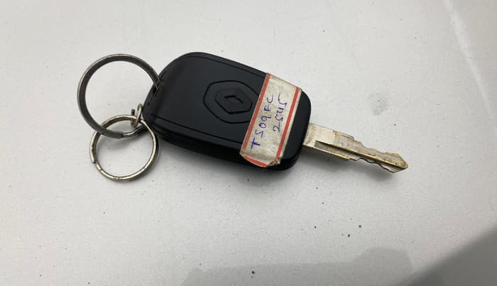 2018 Renault Kwid RXT 1.0 (O), Petrol, Manual, 30,063 km, Key Close Up