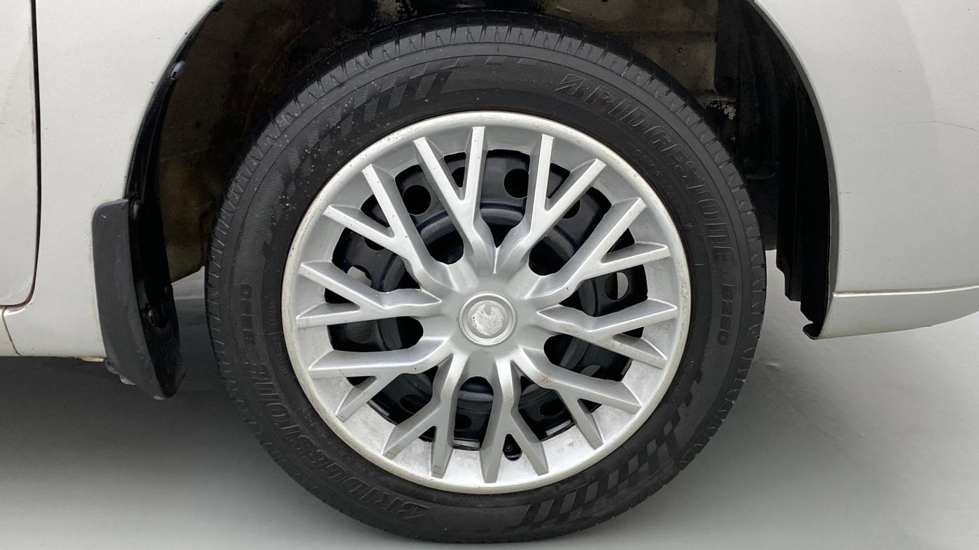 2012 Maruti Wagon R 1.0 VXI, Petrol, Manual, 67,609 km, Right Front Wheel