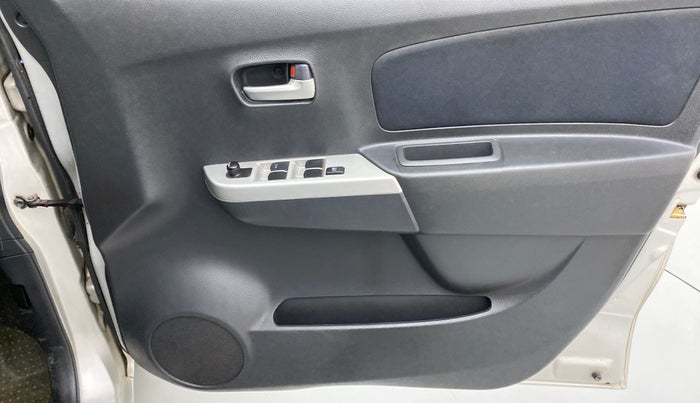 2012 Maruti Wagon R 1.0 VXI, Petrol, Manual, 67,609 km, Driver Side Door Panels Control