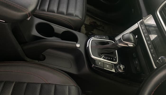 2021 KIA SELTOS GTX PLUS AT 1.5 DIESEL, Diesel, Automatic, 86,321 km, Gear Lever