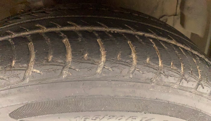 2014 Maruti Celerio VXI AMT, Petrol, Automatic, 28,164 km, Right Front Tyre Tread