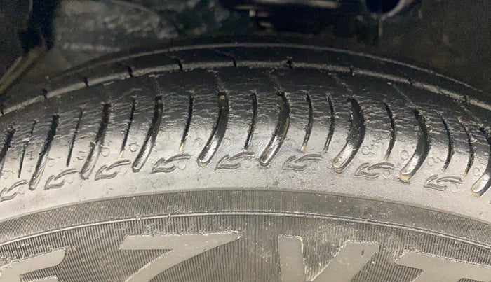 2020 Maruti S PRESSO VXI PLUS AMT, Petrol, Automatic, 58,127 km, Left Front Tyre Tread