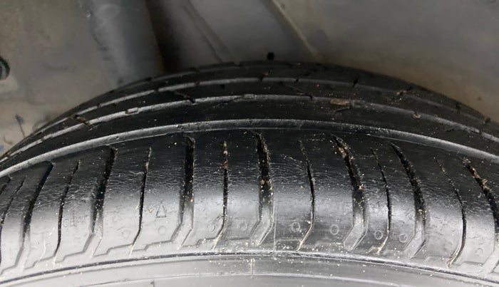 2019 Hyundai VENUE SX PLUS 1.0 TURBO DCT, Petrol, Automatic, 26,253 km, Right Rear Tyre Tread