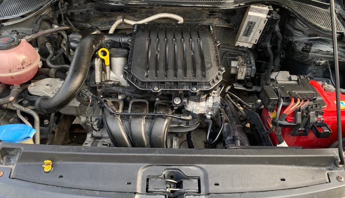2018 Volkswagen Ameo COMFORTLINE 1.0L, Petrol, Manual, 85,155 km, Engine View