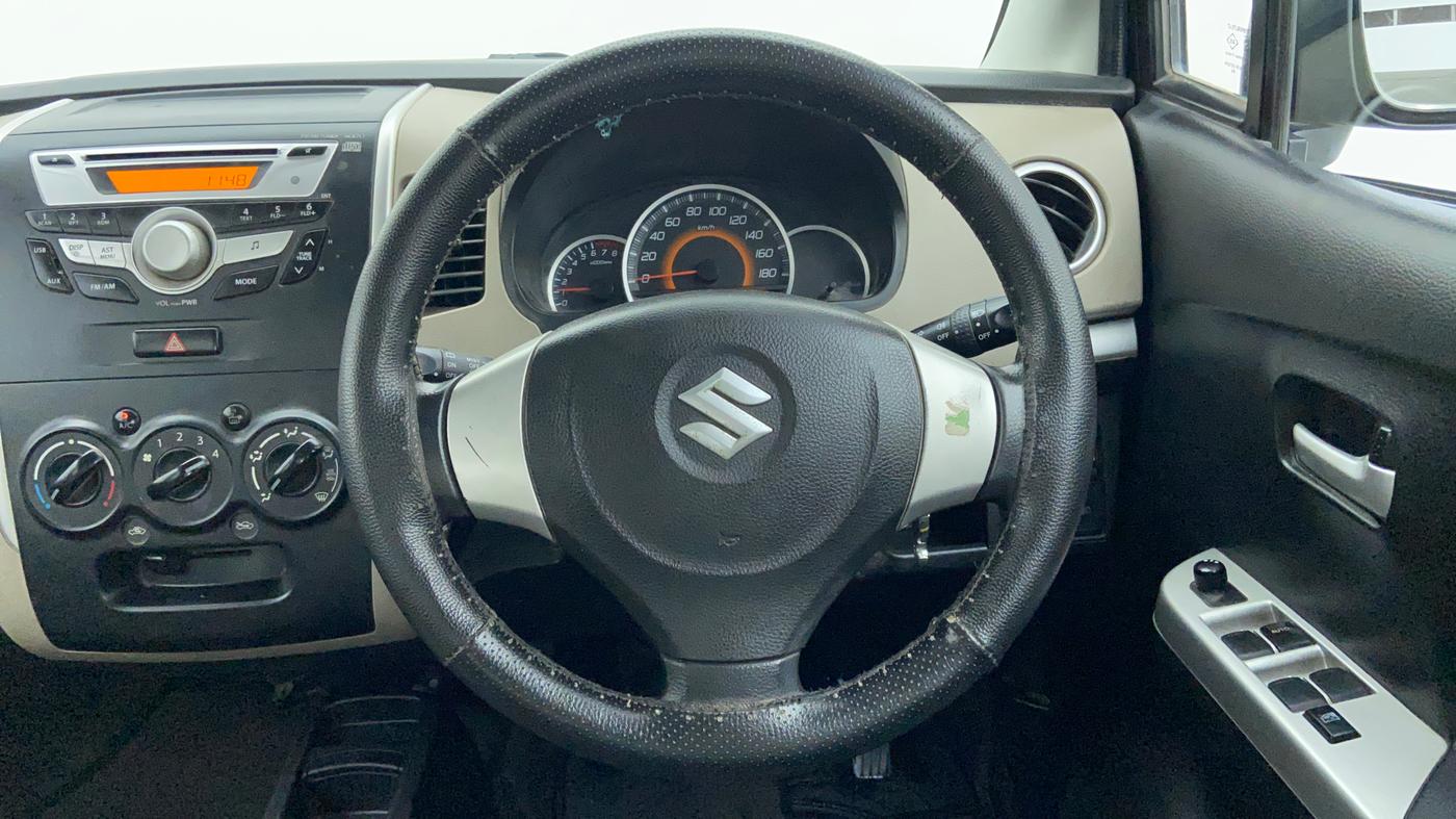 2016 Maruti Wagon R 1.0 VXI, Petrol, Manual, 22,278 km, Steering Wheel Close Up