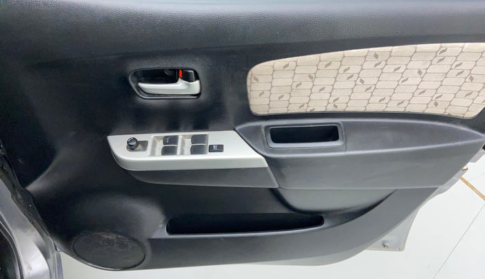 2016 Maruti Wagon R 1.0 VXI, Petrol, Manual, 22,278 km, Driver Side Door Panels Control