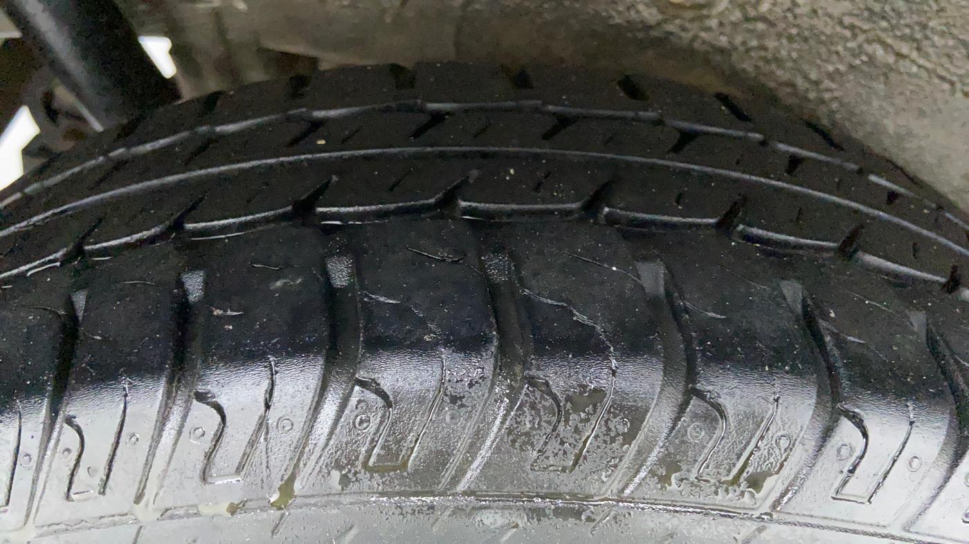 2016 Maruti Wagon R 1.0 VXI, Petrol, Manual, 22,278 km, Right Rear Tyre Tread
