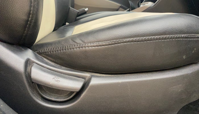 2014 Hyundai Grand i10 SPORTZ 1.2 KAPPA VTVT, Petrol, Manual, 28,456 km, Driver Side Adjustment Panel