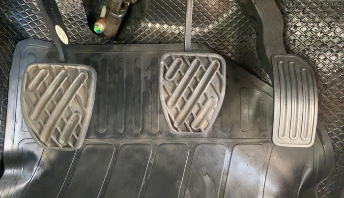 2014 Datsun Go T, Petrol, Manual, 34,570 km, Pedals