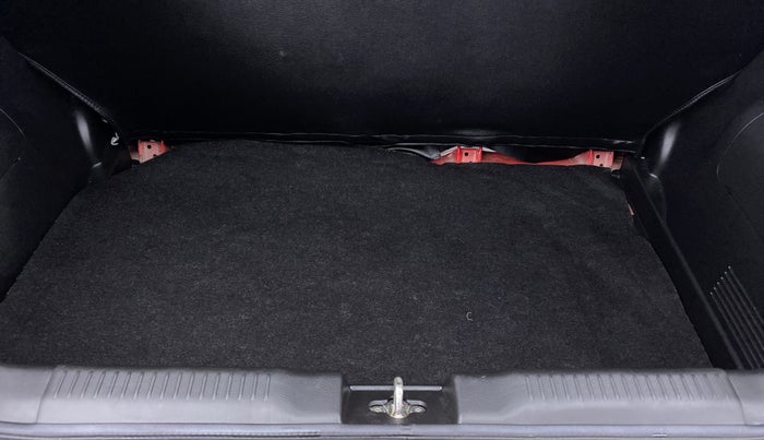 2018 Maruti Swift VXI D, Petrol, Manual, 22,669 km, Boot Inside
