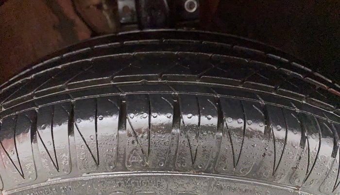 2012 Volkswagen Polo TRENDLINE 1.2L PETROL, Petrol, Manual, 88,478 km, Right Front Tyre Tread