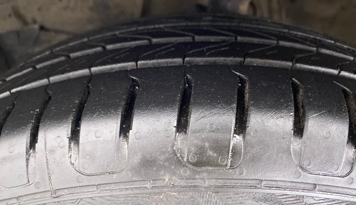 2017 Honda Jazz 1.2 V AT, Petrol, Automatic, 57,348 km, Left Front Tyre Tread
