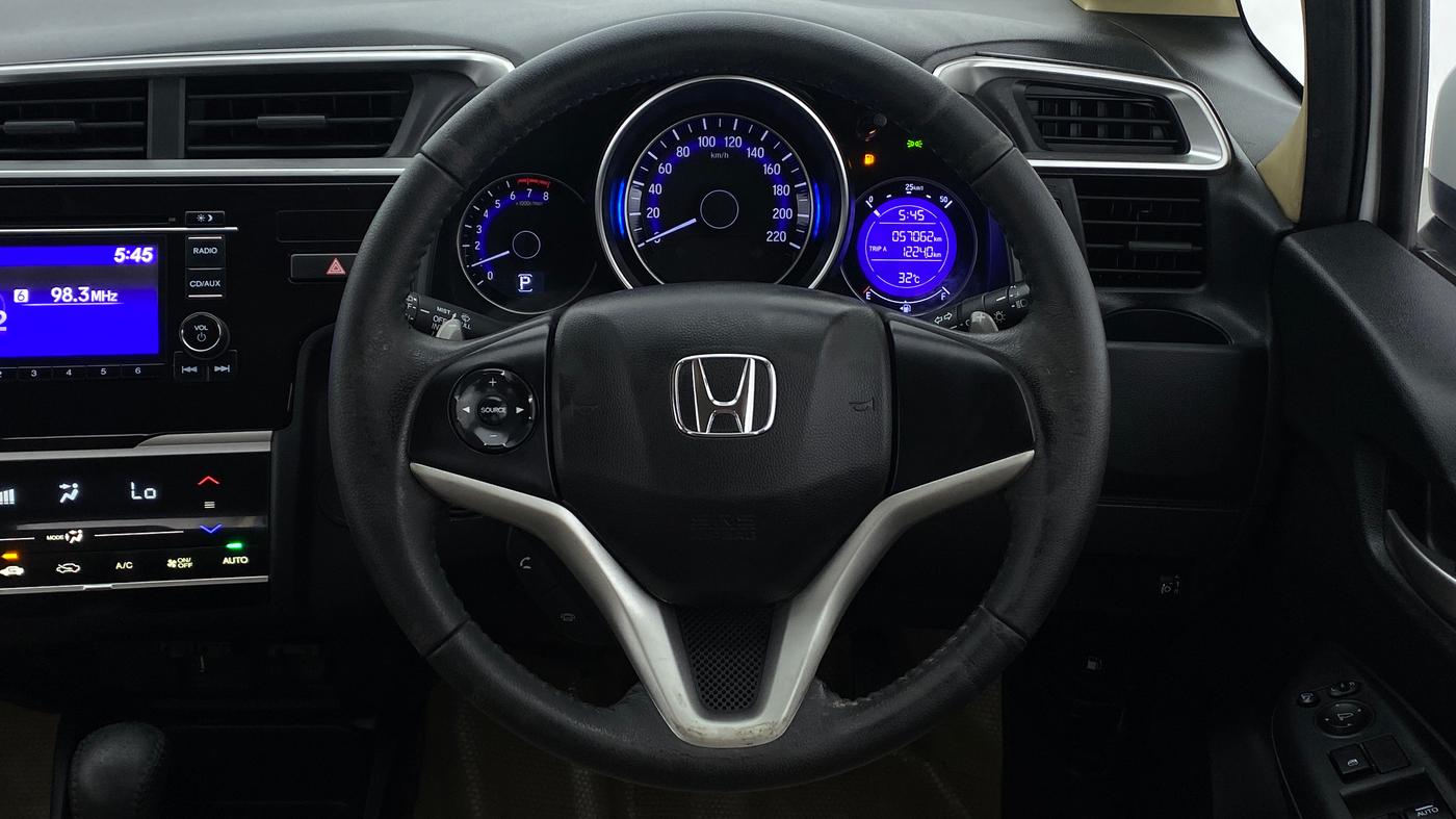 2017 Honda Jazz 1.2 V AT, Petrol, Automatic, 57,348 km, Steering Wheel Close Up