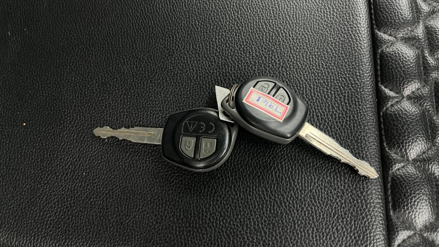 2024 Maruti BREZZA VXI, Petrol, Manual, 11,457 km, Key Close Up