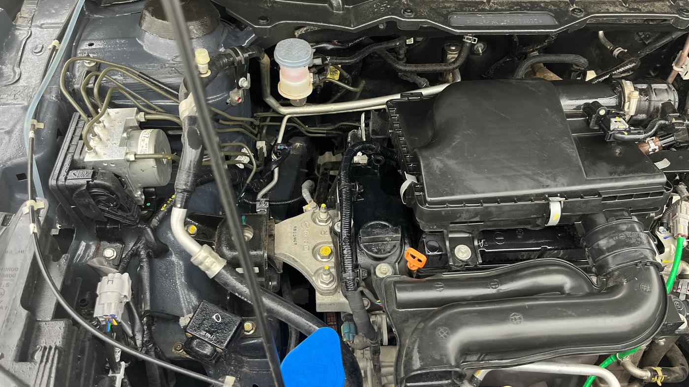 2024 Maruti BREZZA VXI, Petrol, Manual, 11,457 km, Engine View - Right
