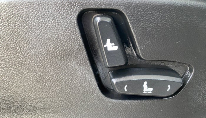 2019 MG HECTOR SHARP HYBRID 1.5 PETROL, Petrol, Manual, 65,631 km, Driver Side Adjustment Panel