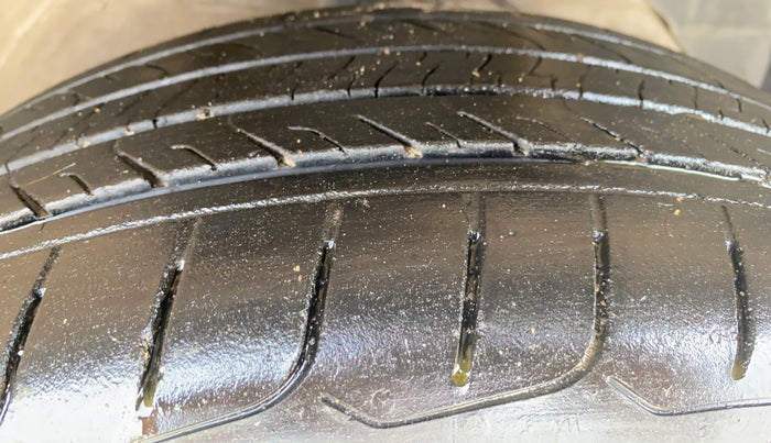 2019 MG HECTOR SHARP HYBRID 1.5 PETROL, Petrol, Manual, 65,631 km, Right Front Tyre Tread